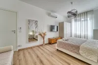 Casa Ginevra - Modern Design, King Bed & Terrace - Apartments
