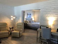 Cntrl Tucson Home, Salt Water Pool, Hot Tub, Bike Path, 3mi to UofA TPT 20128463 - สระว่ายน้ำส่วนตัว