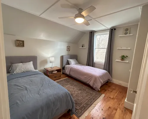Cozy two bedroom house in the heart of Gloucester Hotels in Gloucester