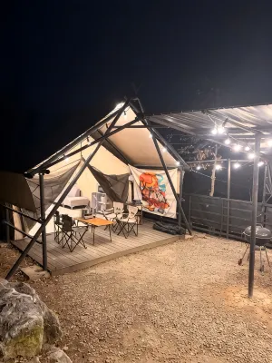 Wonju Genie's Camp Pension - ที่มีสระว่ายน้ำ