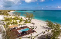 Pool, Beachfront Villa, 16 Ppl, Chef, Boat Tours, Starlink, BBQ - Ramah keluarga
