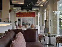 Bellevue Ocean Patong Hoteles cerca de Playa Freedom