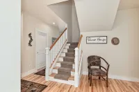 Spectacular Home on the Kenai River - 5-Star
