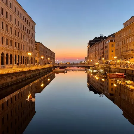 Trieste Art Loft Отели в г. Триест