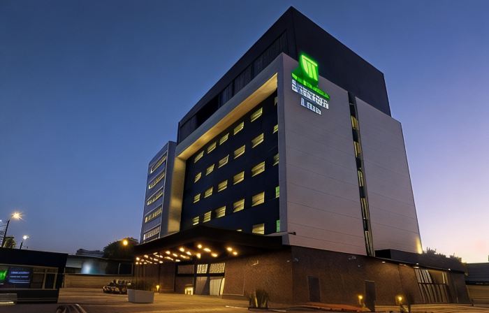 Holiday Inn Express & Suites ENSENADA CENTRO by IHG
