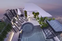 Manevi Premier Hotel - Rooftop Pools