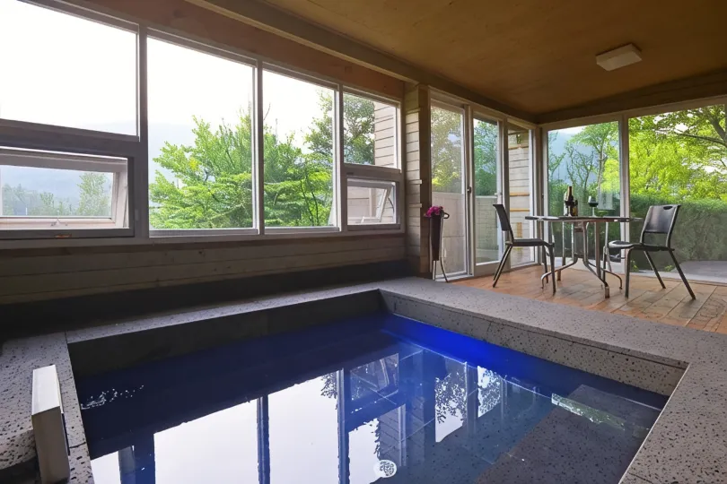 Pyeongchang Riverhill Pension (Pool Villa, Spa)