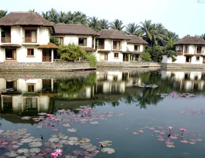 Vedic Village Spa Resort Kolkata Отели в г. 