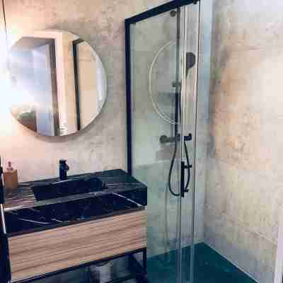 Nid Douillet - BEL Appartement Avec Parking Gratuit Rooms