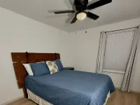 Charming 3-bedroom house with AC, WiFi in tranquil Cotter Hotels in Cotter