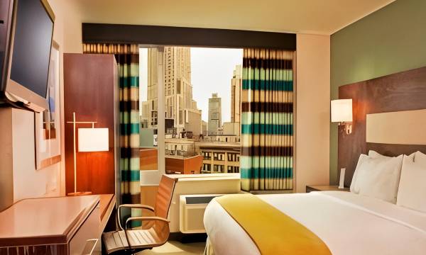 Holiday Inn Express Manhattan Times Square South by IHG
