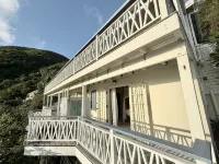 Artistically Designed Home with Huge Ocean Views, Small Dipping Pool and Hot Tub