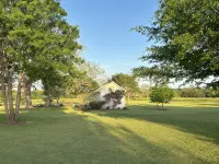 Tara Farms Cottage. Peaceful Retreat on 50 Acres. Soaking Tub + Trails - Homestays