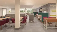 Home2 Suites by Hilton Frankenmuth - Desayuno