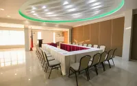 Queen Margarette Hotel - Downtown - 3-Star