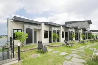 Christmas Resort - Condos