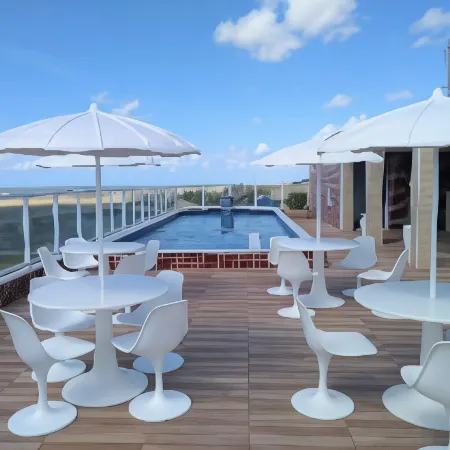 Simas Praia Hotel