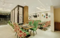 Hotel Veda Inn by Blue Lotus - Kitchens
