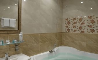 Klever Hotel (Moscow) - 2026 Prices, Reviews & Deals | Trip.com