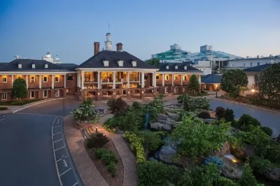 Gaylord Opryland Resort & Convention Center Hoteles cerca de Centro Comercial Opry Mills