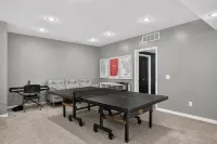 Amazing Home Near IU's Campus with Indoor Basketball Gym & Outdoor Pool/Hot Tub