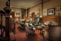 Glenfinnan House Hotel - Parking