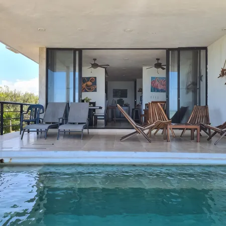 Escape to Paradise, Minimalist 4-BR Beachfront: 300 Mbps with amazing views