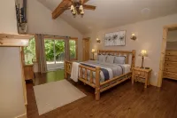 Mt Hood Village! Close to Golf and Skiing. Hot Tub+Dog Friendly - 4성급