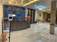Orange Hotel Surabaya - 2 estrellas