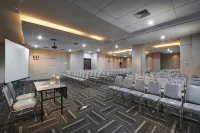 HI Hotel Senen - 3-Star