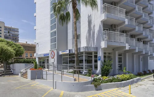 MedPlaya Hotel Alba Beach - Parkplatz
