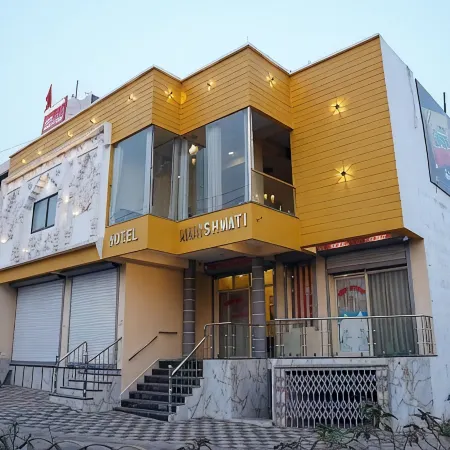 Hotel Mahishmati Palace