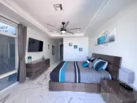 Experience Pure Serenity on a Private Ocean Front Villa w/ Heated Pool & Gazebo - Villas