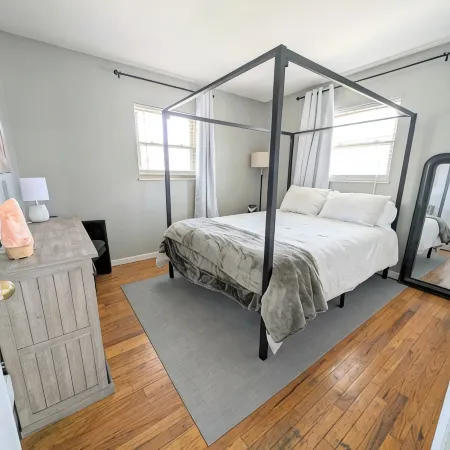 Spacious 3 Bedroom, 5 minutes from Downtown Cincinnati