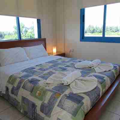 Luxury Villa With Swimming Pool, 3 Minutes From The Beach Ang Big Private Garden Rooms