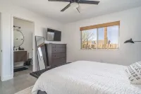 JOSHUA TREE AGAVE OASIS 3BD/2BTH - Swimmingpools