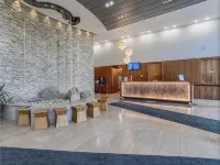 Chic Downtown Mississauga Condo | 5 Min Walk to Square One! - Bungalows
