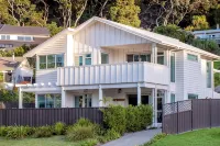 luxury beach flat,  MAXIMUM four people, No cleaning fee