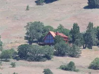Sunset Chalet - 2300 sq.ft. Multi-Seasonal Retreat Only15 Minutes from Ashland ! - Alphydda