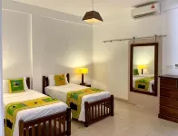 Tropical Hideaway - Airport Shuttle
