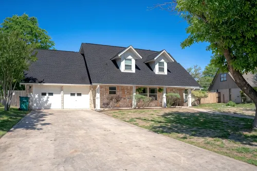 Beautifully remodeled Boerne Charm home located minutes from downtown - 무료 와이파이