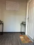 Quaint Downtown Studio - 2-Star