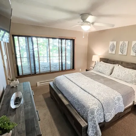 Cozy Mountain Vibes @ Dobie Condos, - Location Location Location!