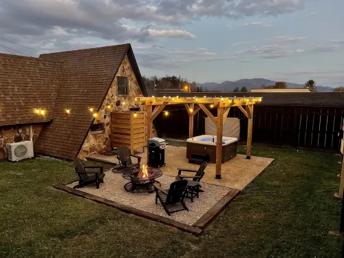 The Rock A-Frame - Modern, Private Patio, Location - Wifi