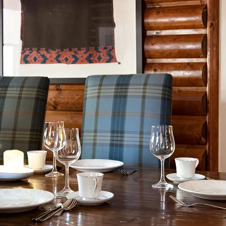 Historic Log Cabin- Downtown Basalt, Aspen Skiing Nearby, Gold Medal Fishing