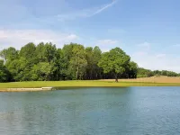 Charming Treehouse with Lake View and Access - 3-Star