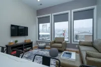 Luxury Stay DT Houghton 2 Bed, 1 Bath Suite C - Wifi