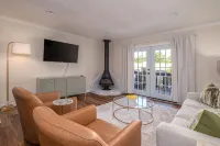 Two Bedroom in Homewood, Minutes from Samford! - 4-Star
