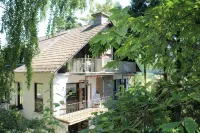 Cozy, comfortably furnished apartment for up to 7 people with balcony - Homestays