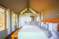 Ndhula Luxury Tented Lodge - Balcony